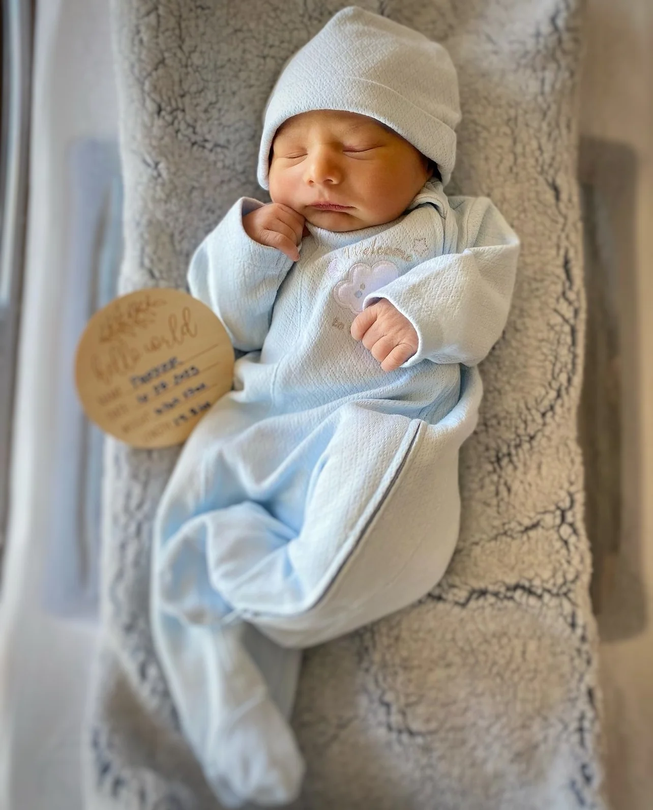 New Blue Welcome to the World Zip Front Footed One-Piece & Hat - Image 2